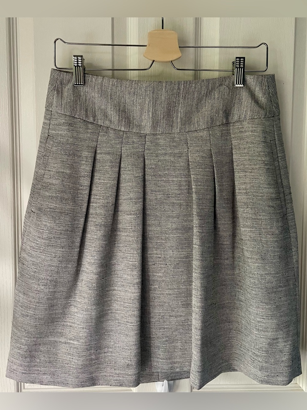 The Limited Gray Pleated Knee-length Skirt
